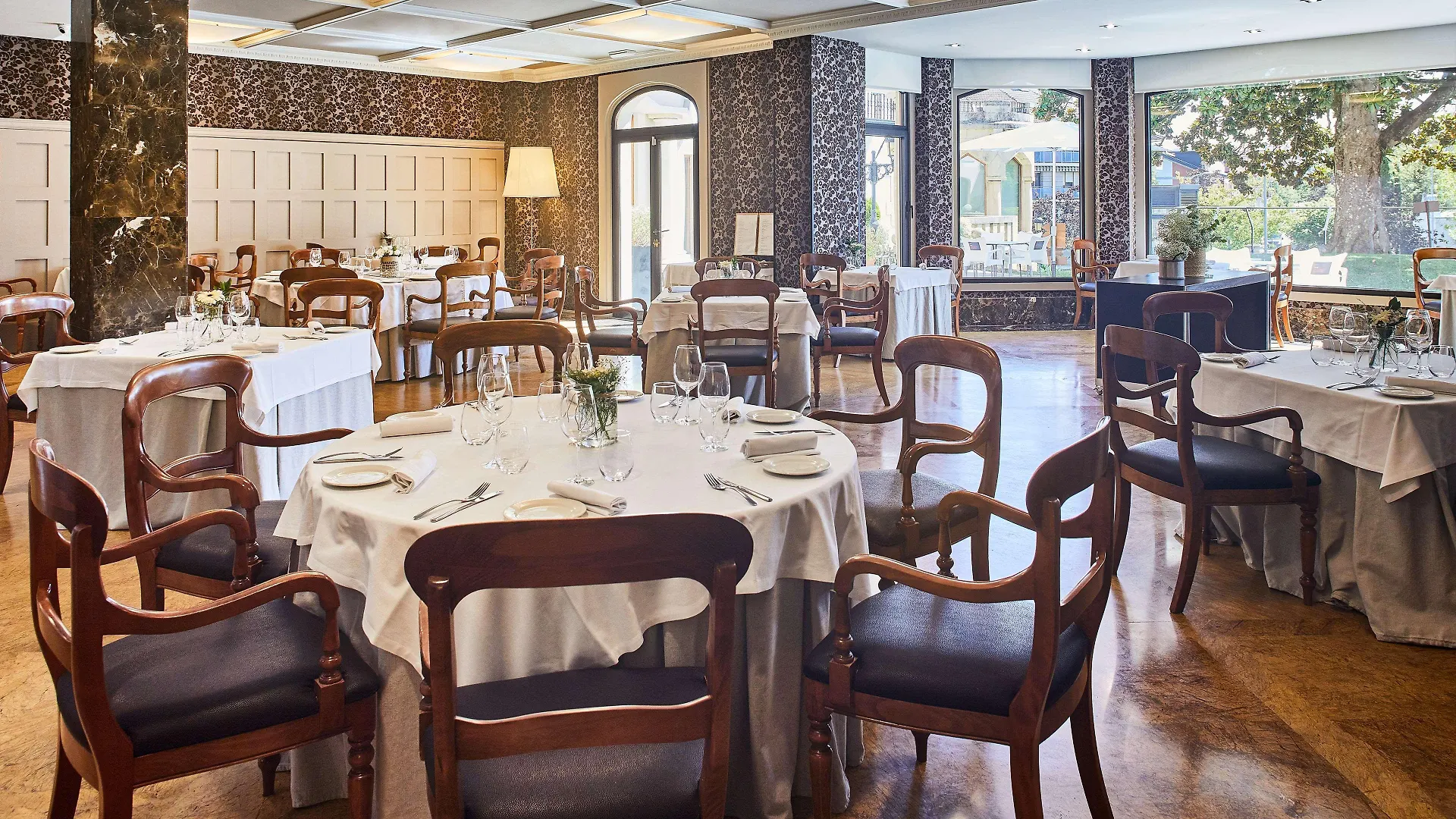 Silken Gran Hotel Durango 4*,