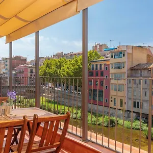 https://flateli-rambla-de-la-llibertat-3.catalonia-hotels.com